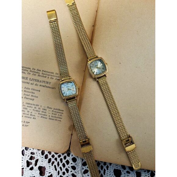 Gold Vintage Style Women’s Elegant French Inspired Square Wrist Watch main image 4